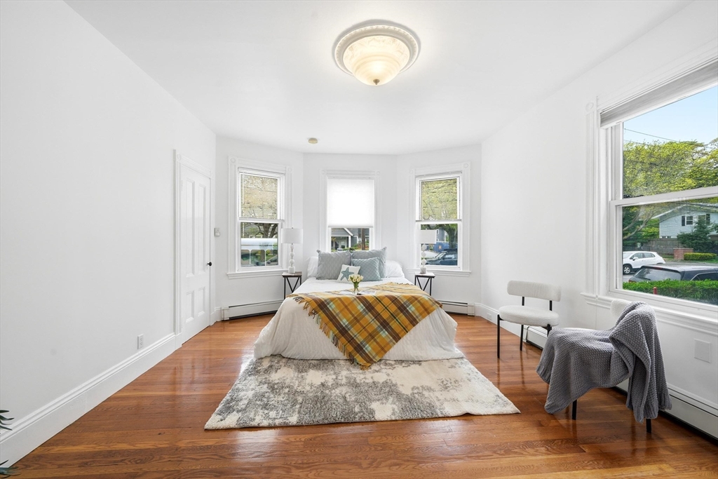 166 Chestnut St #1, Brookline, MA Photo #6