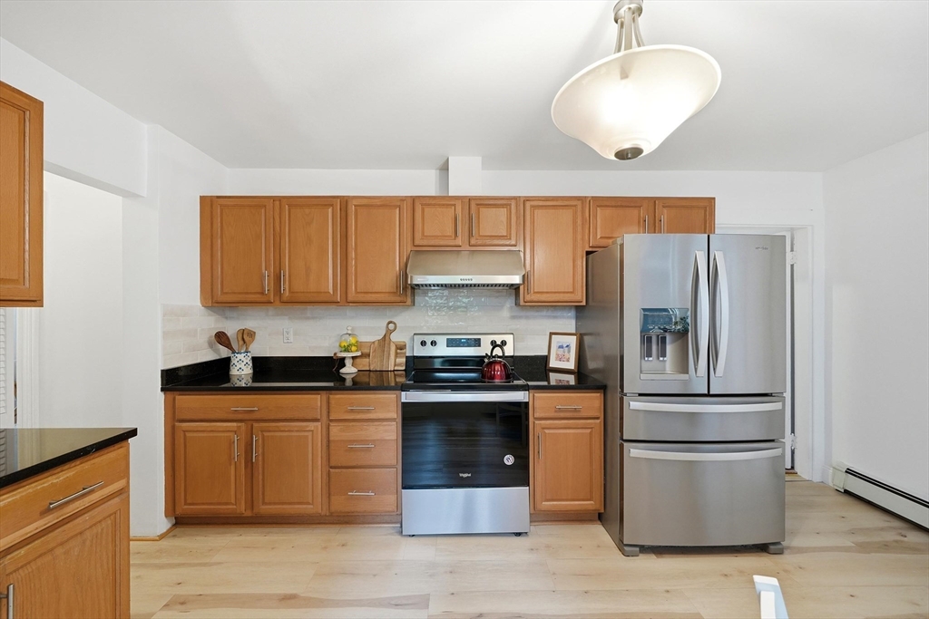 166 Chestnut St #1, Brookline, MA Photo #14