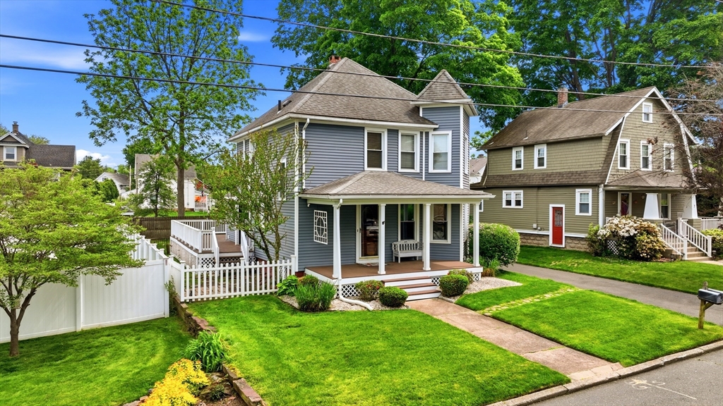 9 Callender Ave