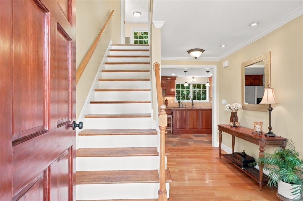 12 Merrifields St