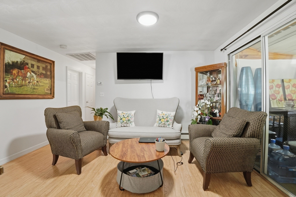 4 Edith Road