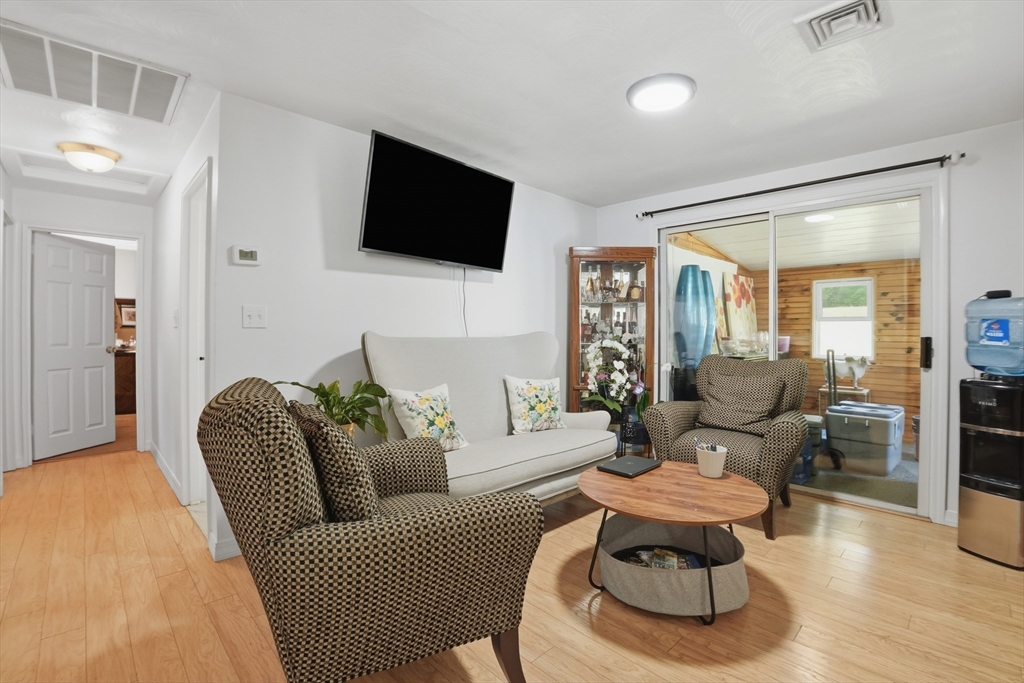 4 Edith Road