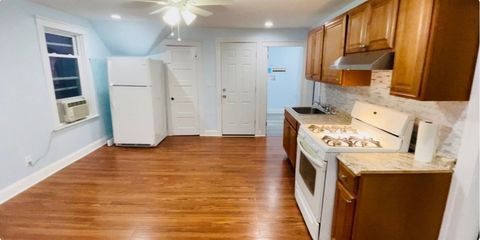 23 Everett Ave 3 Webster MA 01570