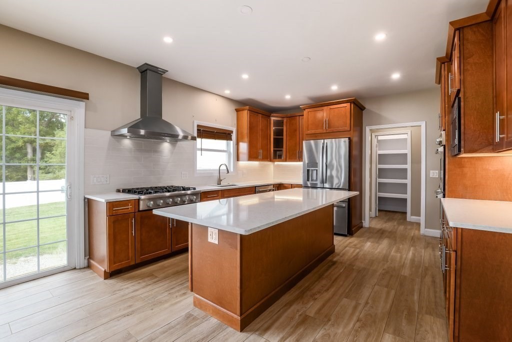 181 Morrissey Rd