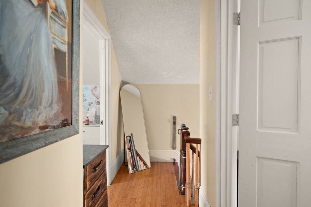55 Arlington St, Lowell, MA Photo #8