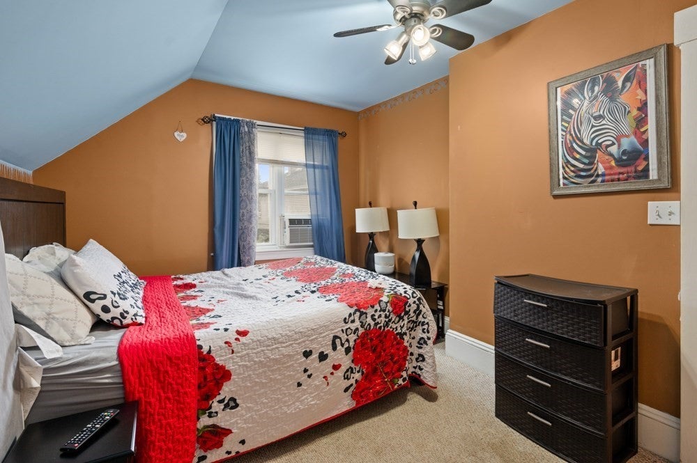 55 Arlington St, Lowell, MA Photo #20