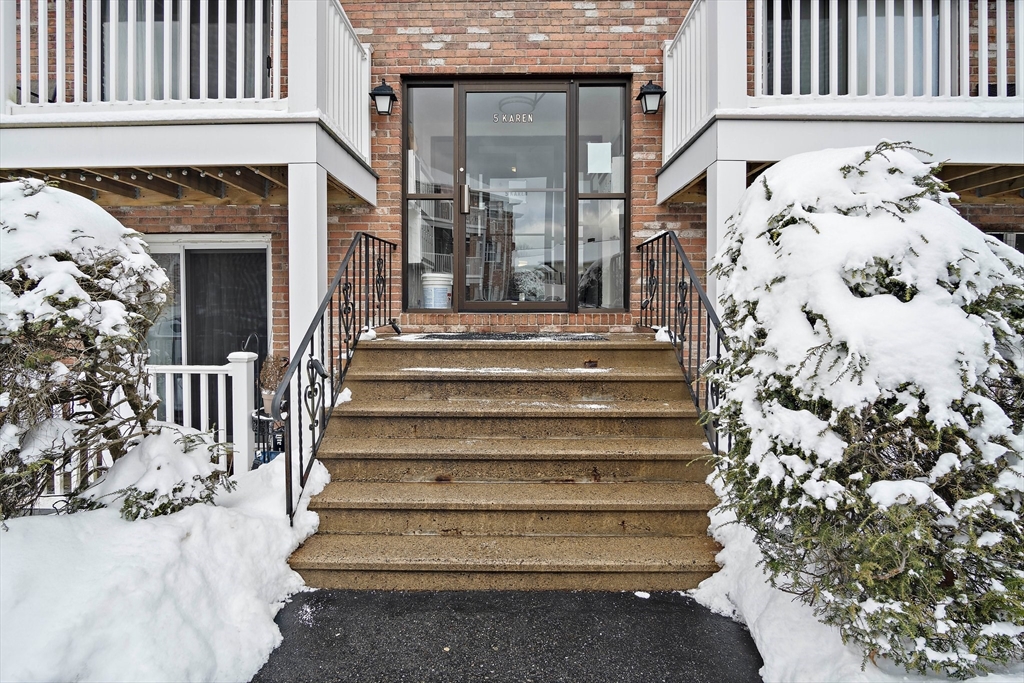 5 Karen Cir 16