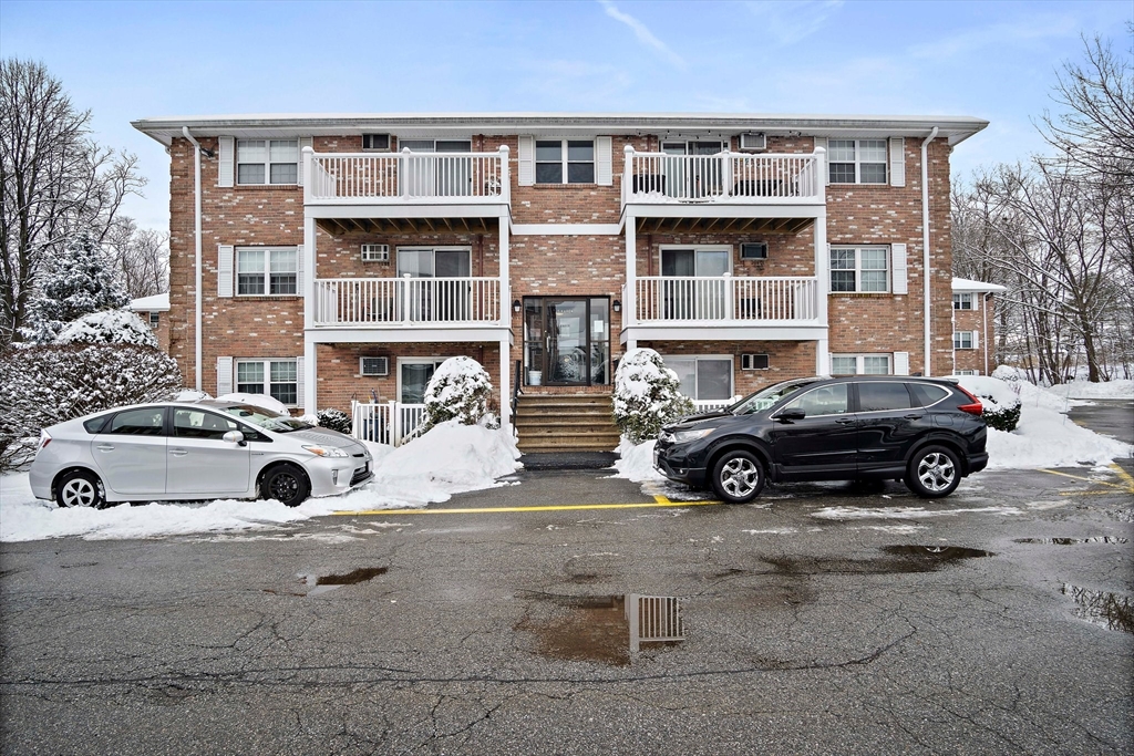 5 Karen Cir 16