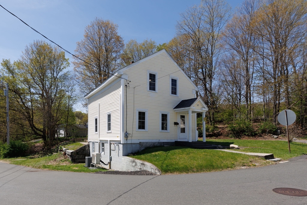 42 Washington St