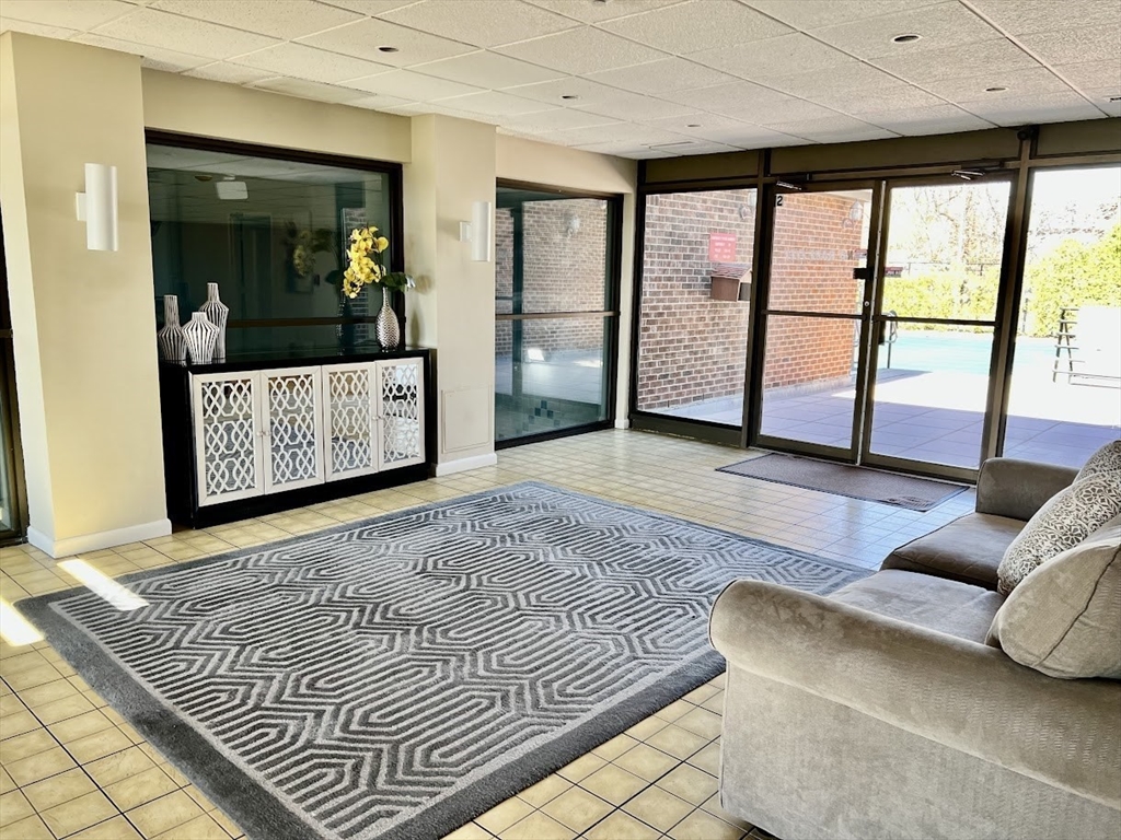 406 Paradise Road 1G