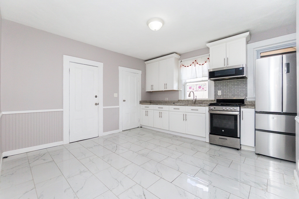 22 Stearns St