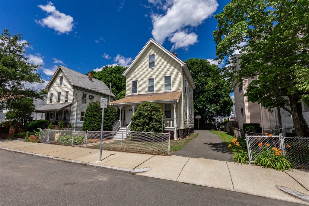 22 Stearns St