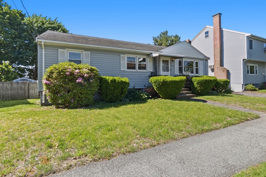 15 Carol Ann Rd