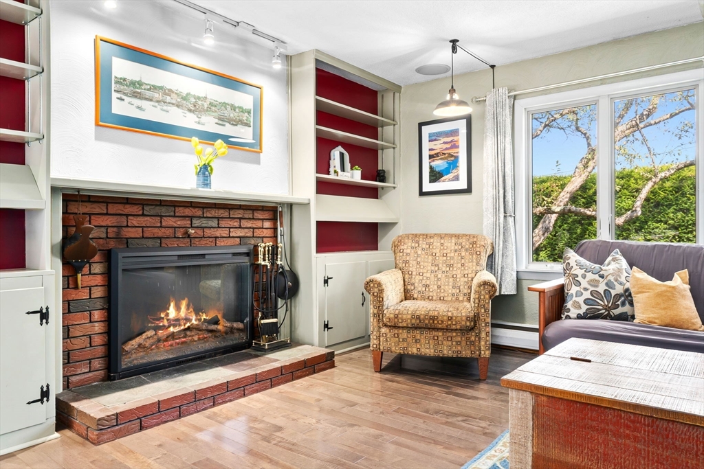 1 Abbott St