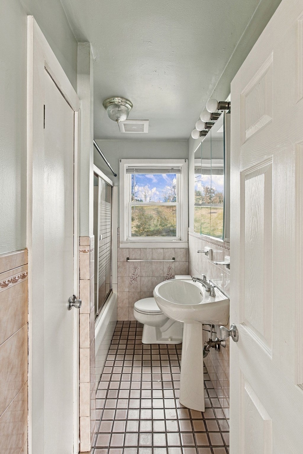 136 Durfee Road, Tiverton, RI Photo #13