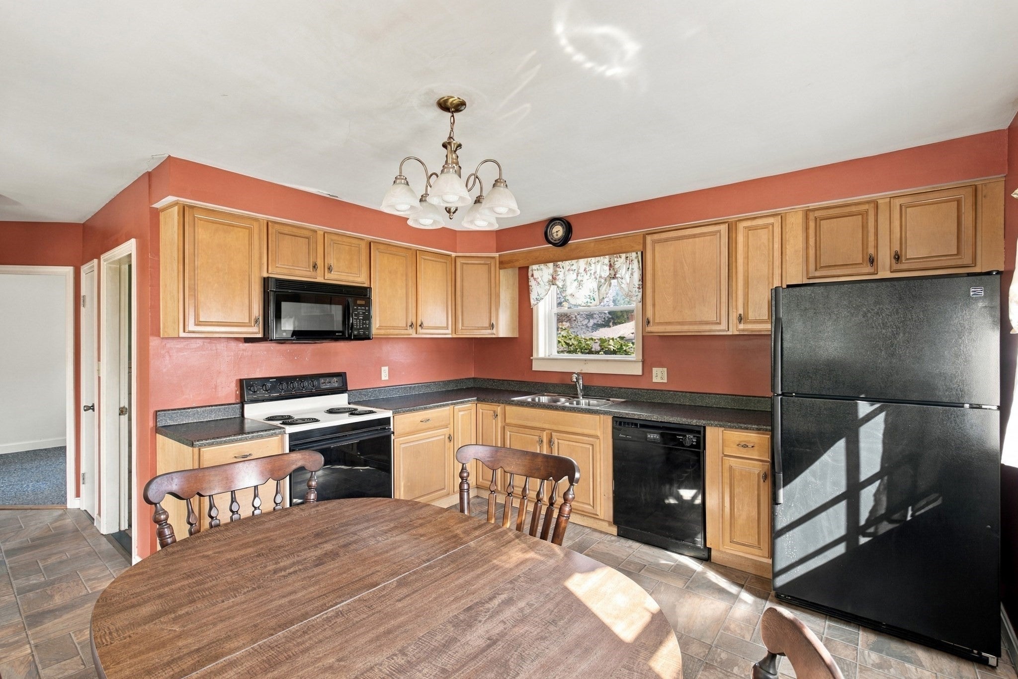 136 Durfee Road, Tiverton, RI Photo #11