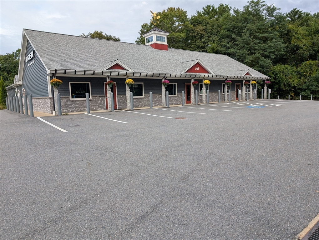 263 Bedford Street 2