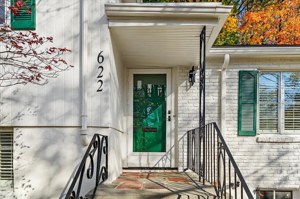 622 Chestnut Hill Ave