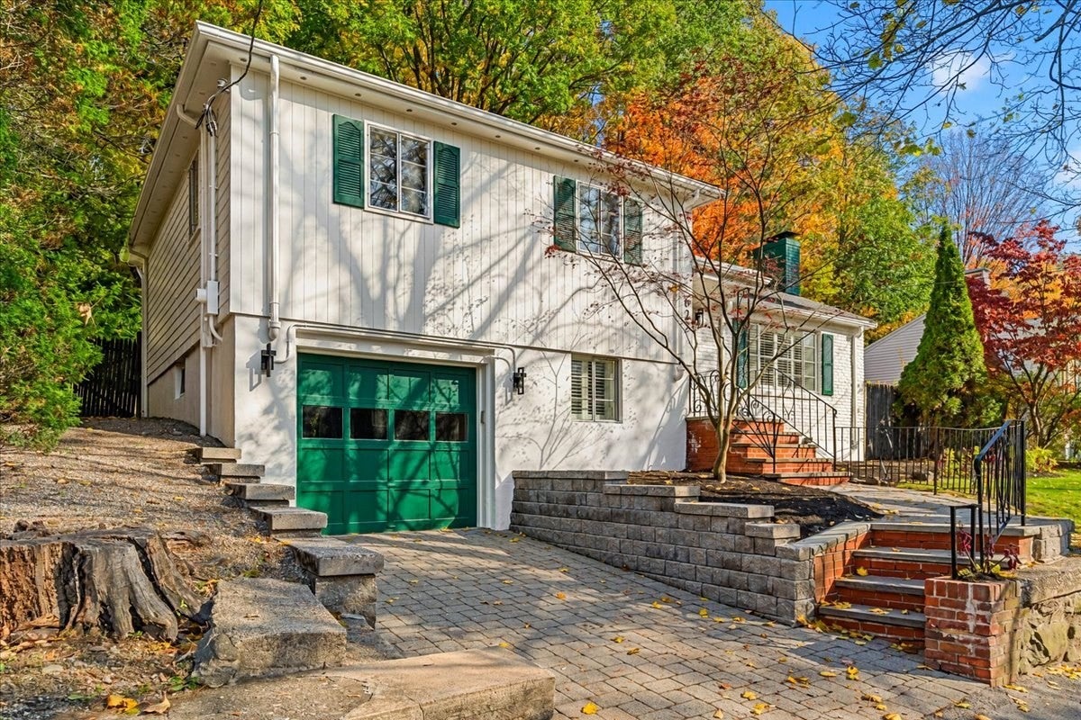 622 Chestnut Hill Ave
