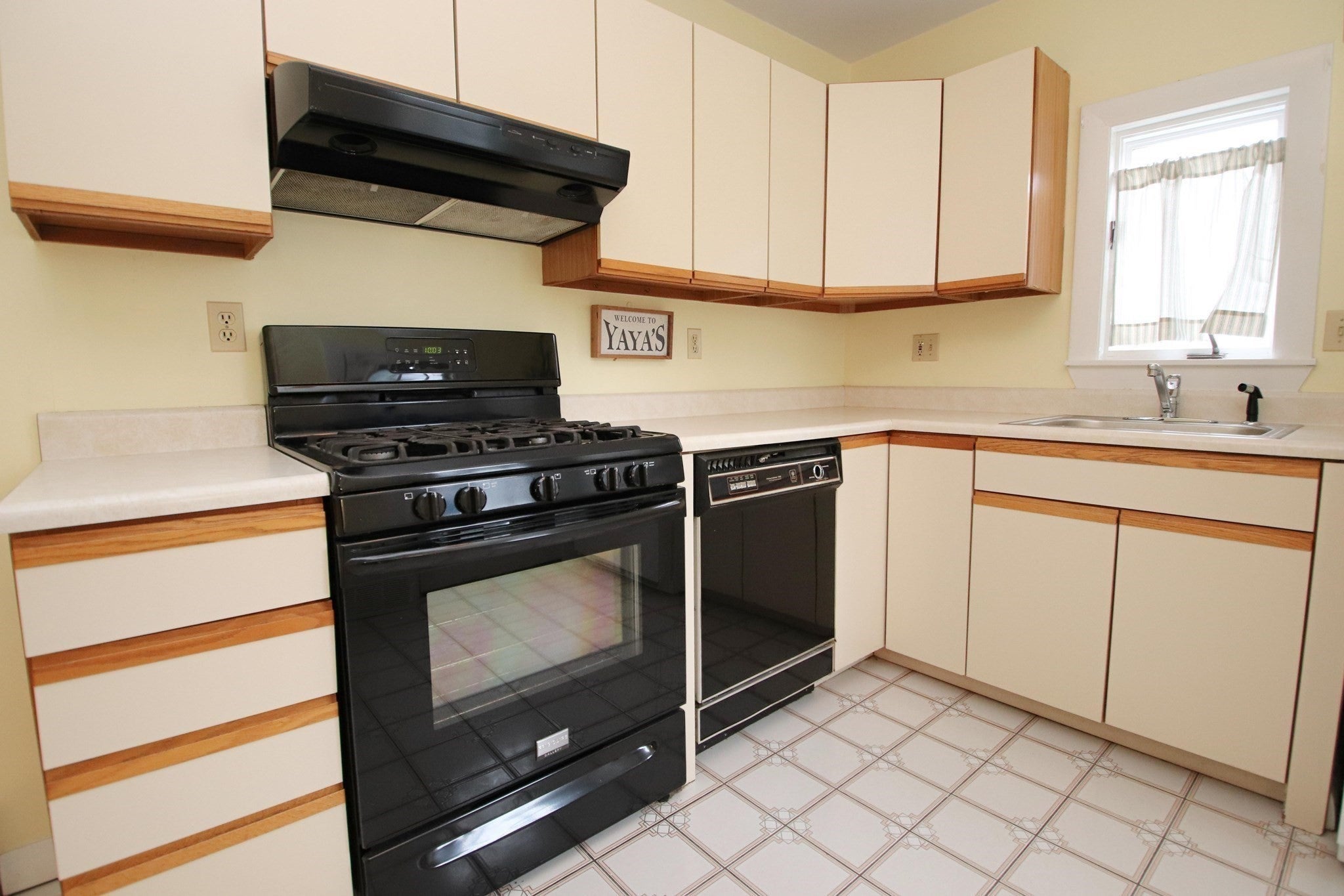 40 Stone St, Saugus, MA, 40 Stone St, Saugus, MA Photo #10