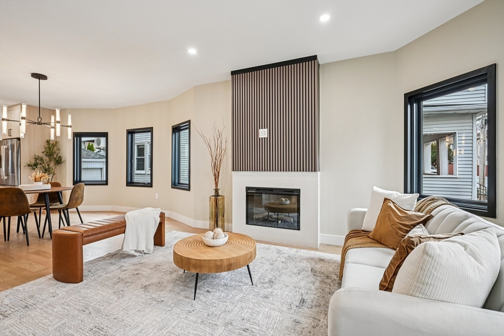 99 Capen St 1