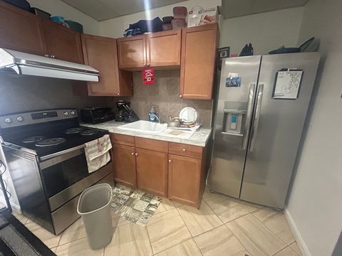 72 Kneeland 702 Boston MA 02111