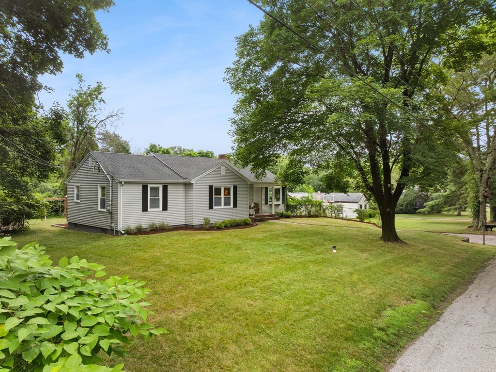 180 Old Elm St