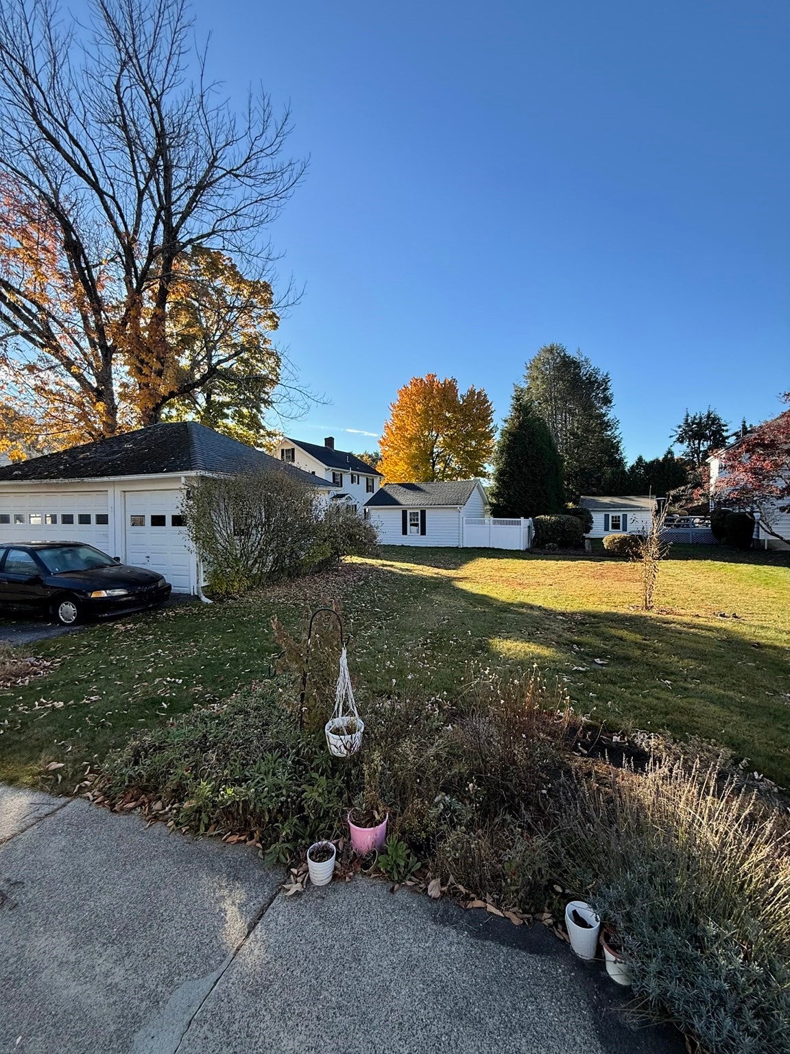 688 Great Plain Ave