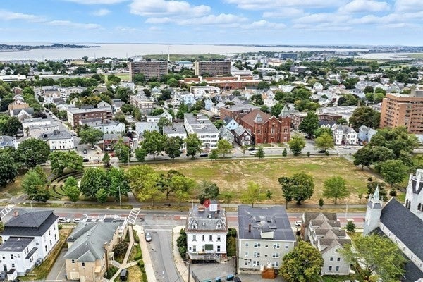 121 N Common, Lynn, MA, 121 N Common, Lynn, MA Photo #21