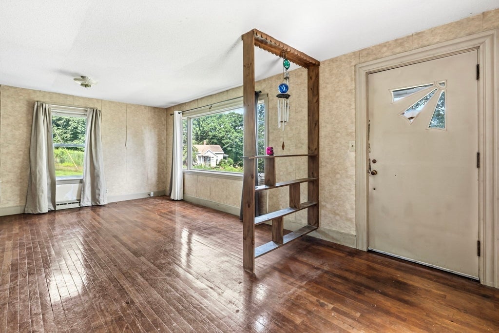 8 Underwood Ave, Easthampton, MA, 8 Underwood Ave, Easthampton, MA Photo #10