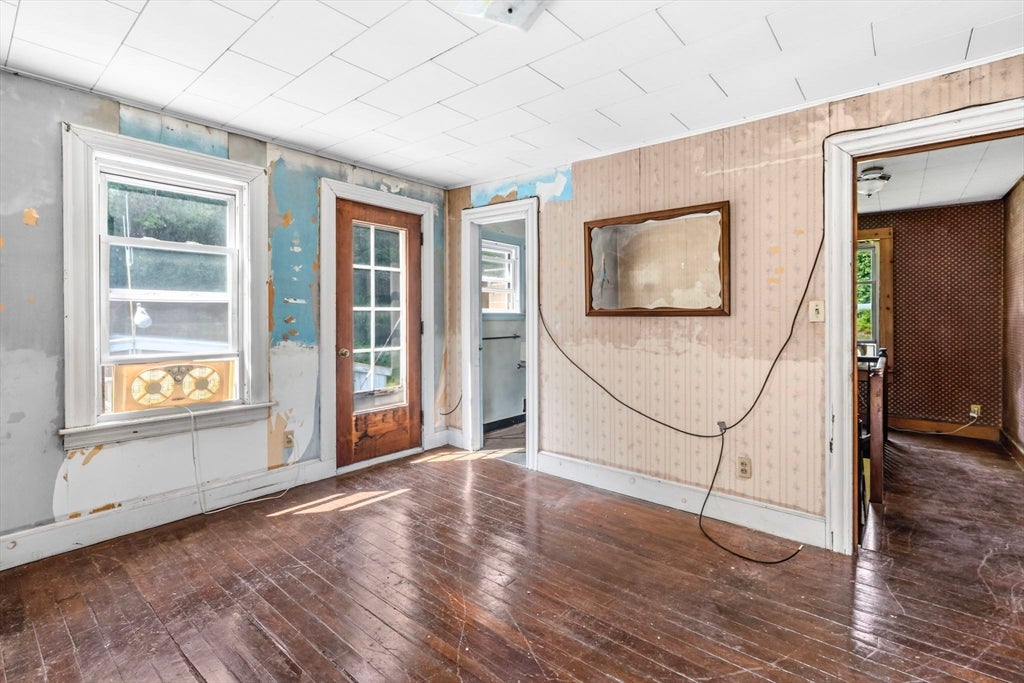 8 Underwood Ave, Easthampton, MA, 8 Underwood Ave, Easthampton, MA Photo #16