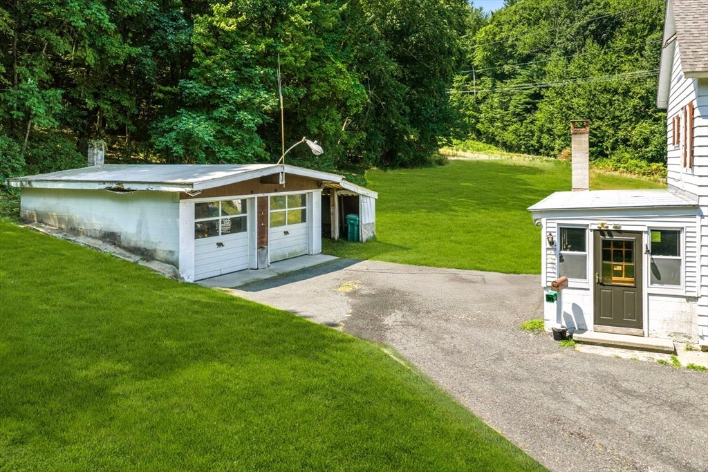 8 Underwood Ave, Easthampton, MA, 8 Underwood Ave, Easthampton, MA Photo #27