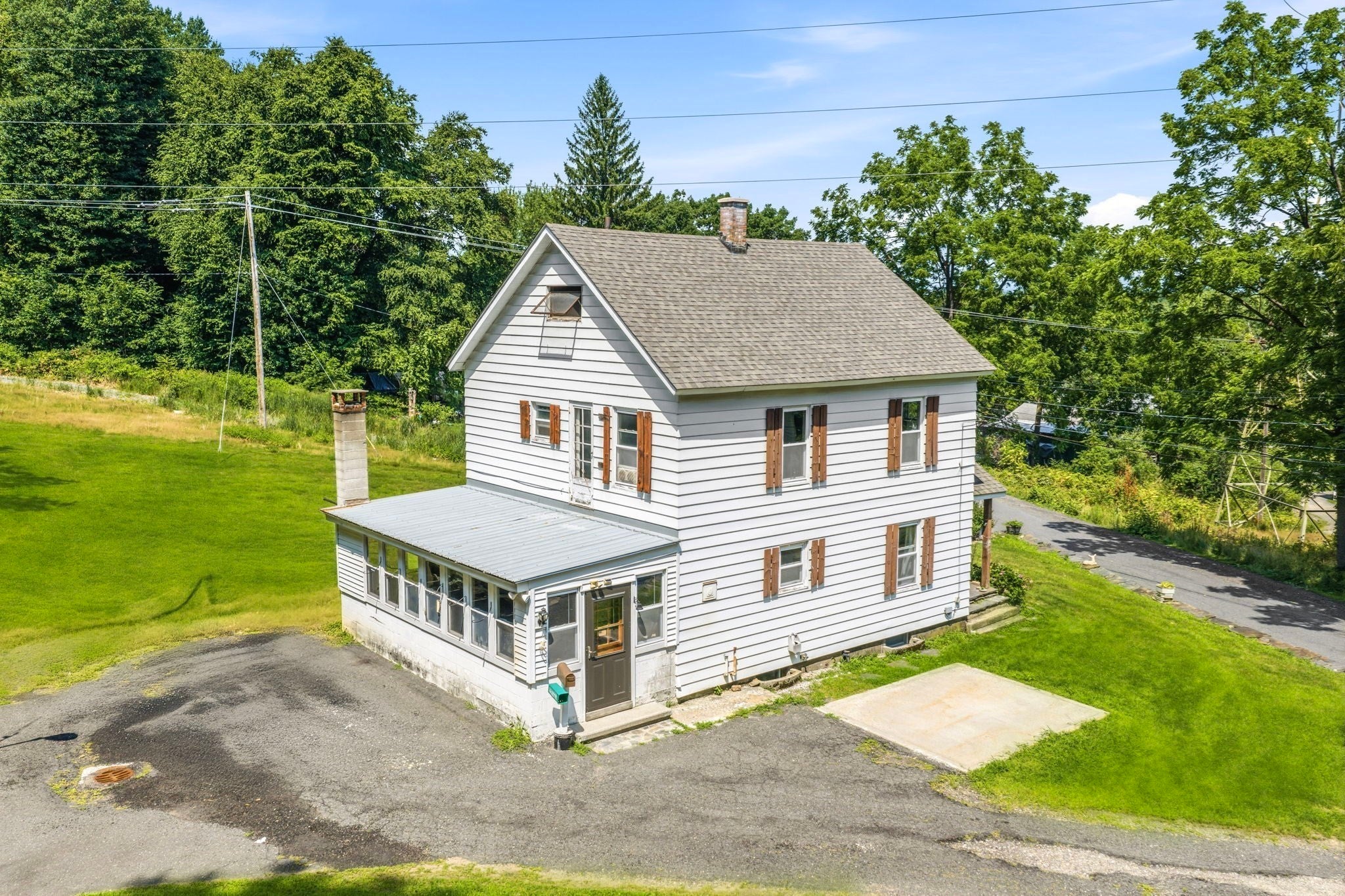 8 Underwood Ave
