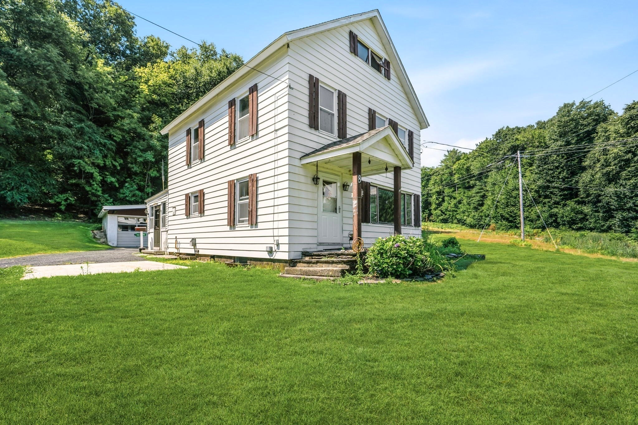 8 Underwood Ave
