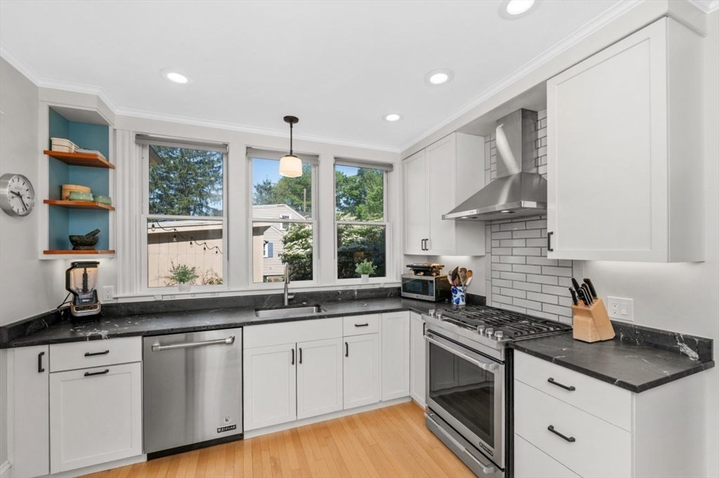 46 Jerome Ave