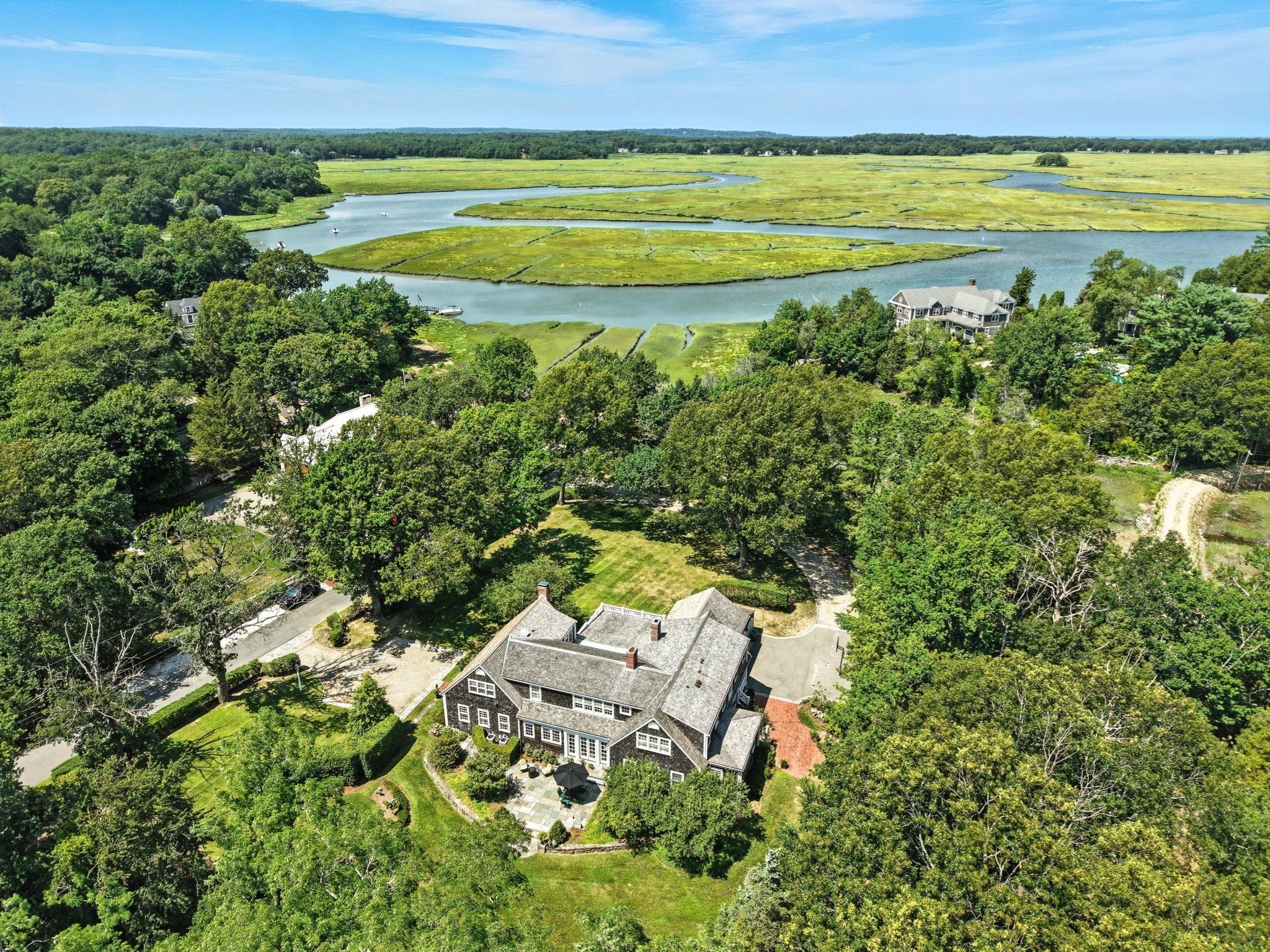 39 Bay Pond Rd