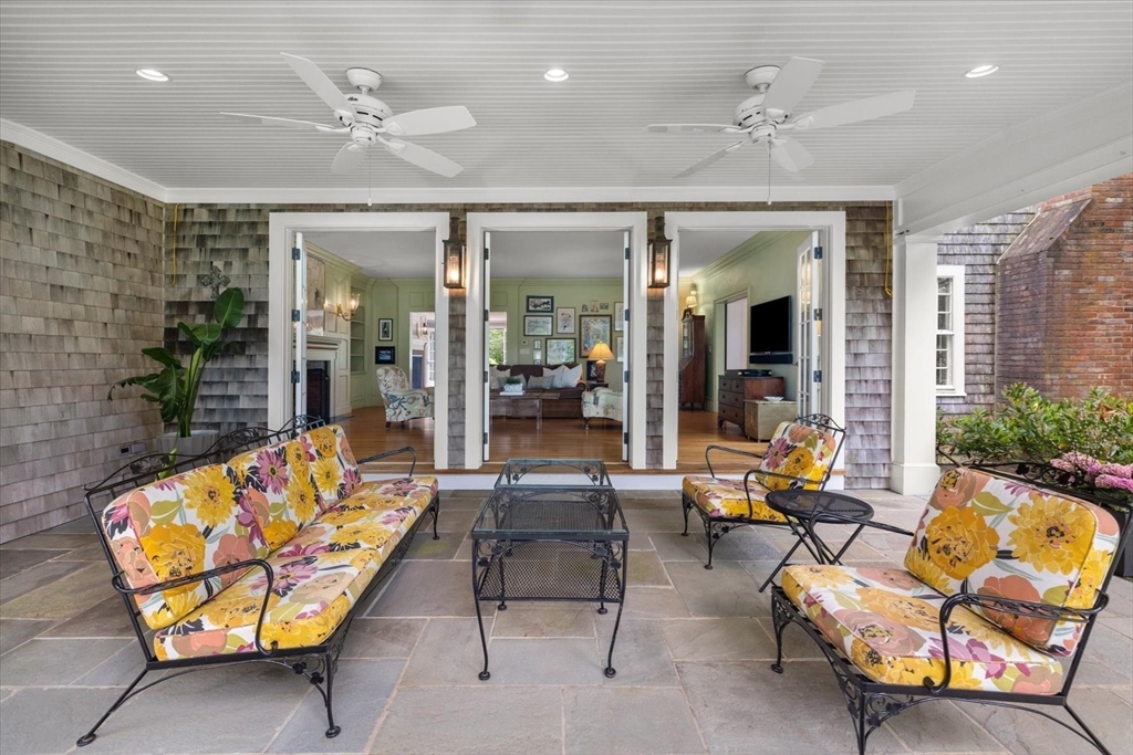 39 Bay Pond Rd