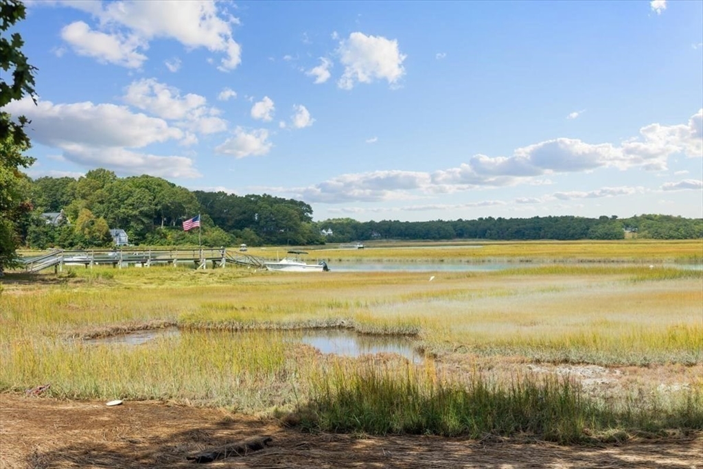 39 Bay Pond Rd