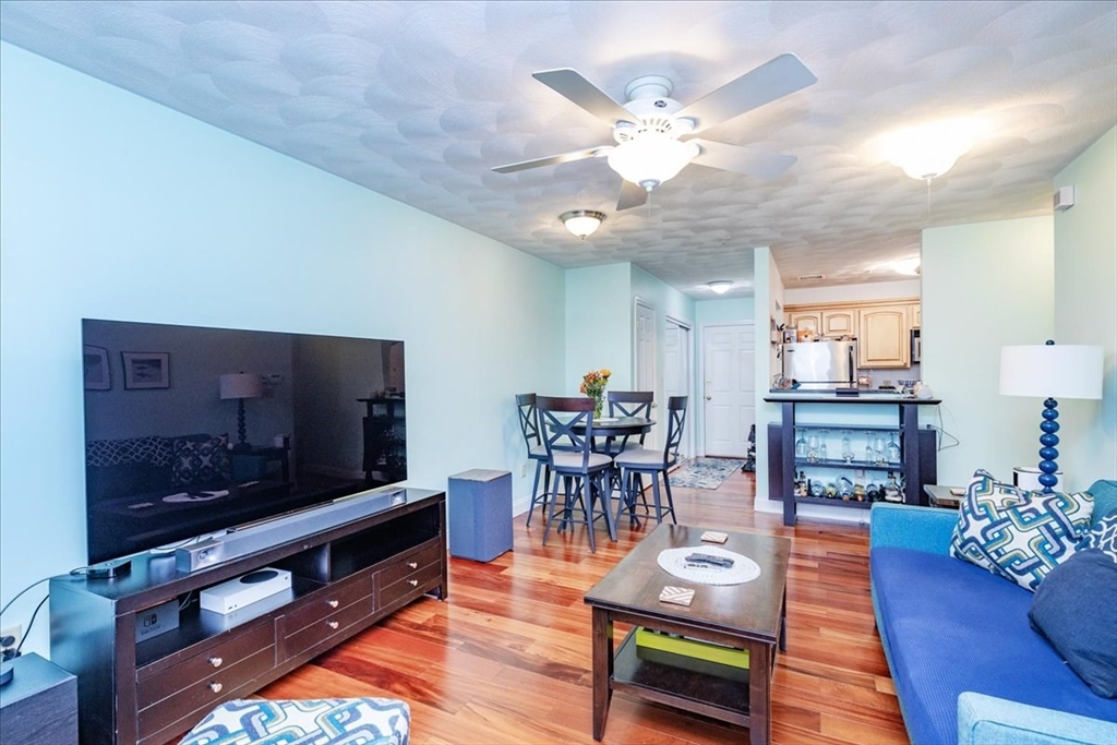 590 Boston St. 102