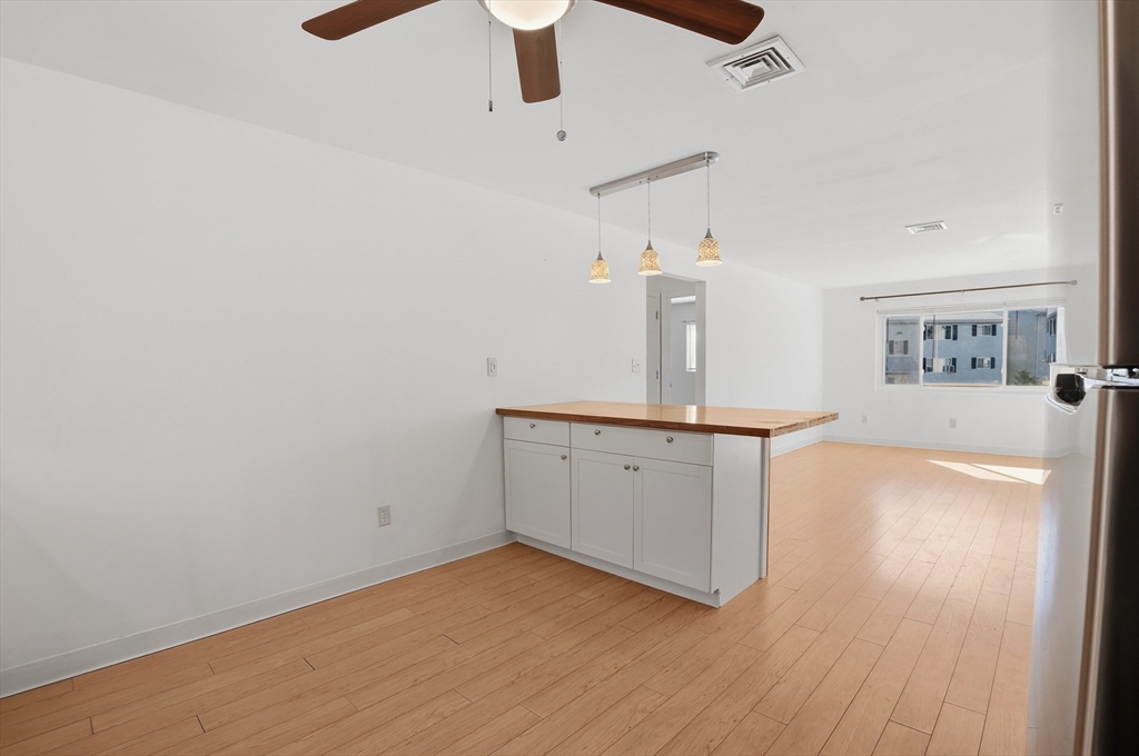 5455 North Main Street #3D, Fall River, MA Photo #4