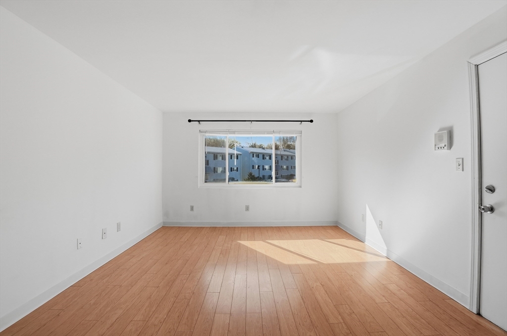 5455 North Main Street #3D, Fall River, MA Photo #10