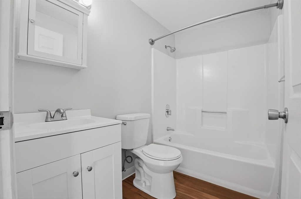 5455 North Main Street #3D, Fall River, MA Photo #18