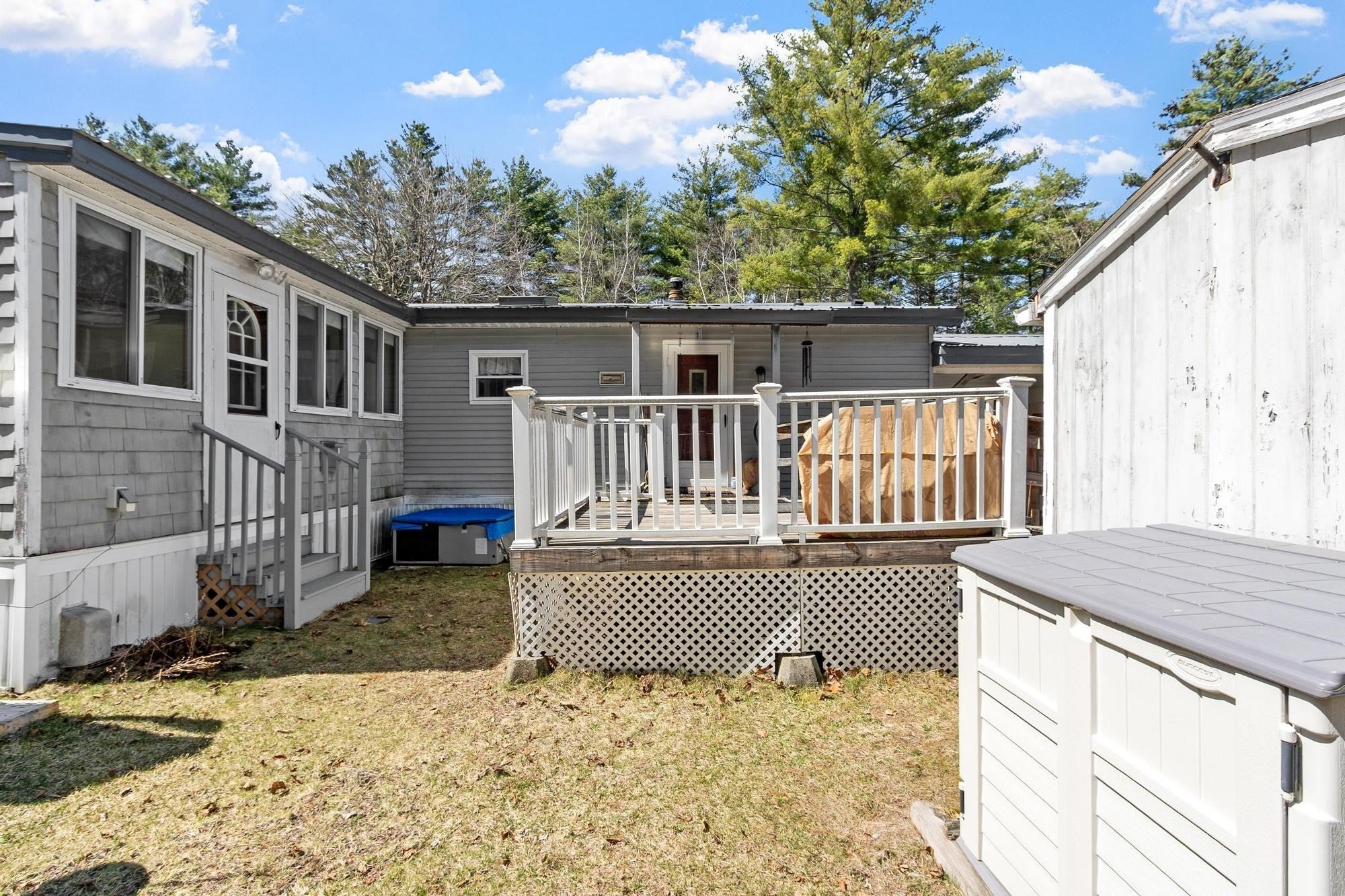 74 Earl Drive
