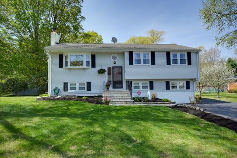 5 Fred St Burlington MA 01803