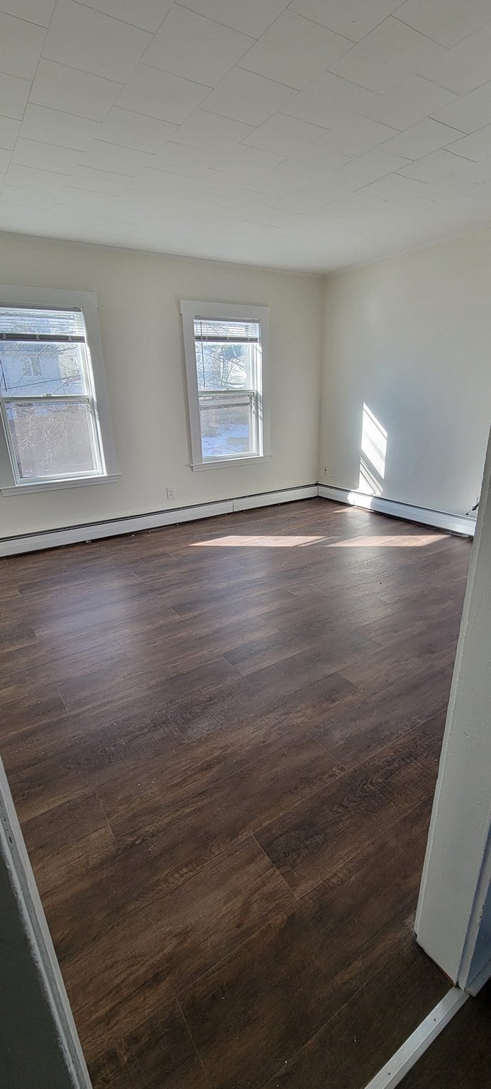 4 Pleasant St