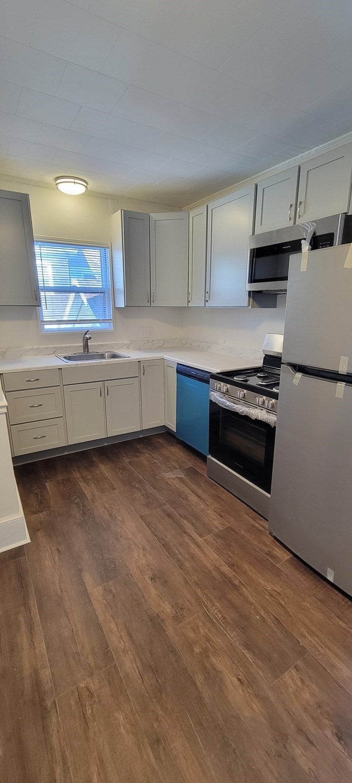 4 Pleasant St