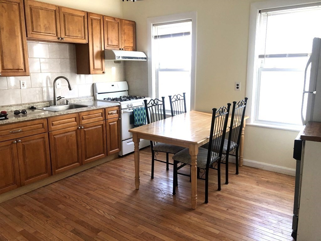 44 Maple St. 2