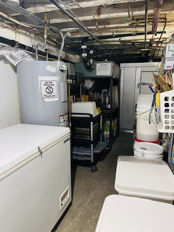 Newton, Massachusetts 02460, United States, ,Commercial,Active,181060