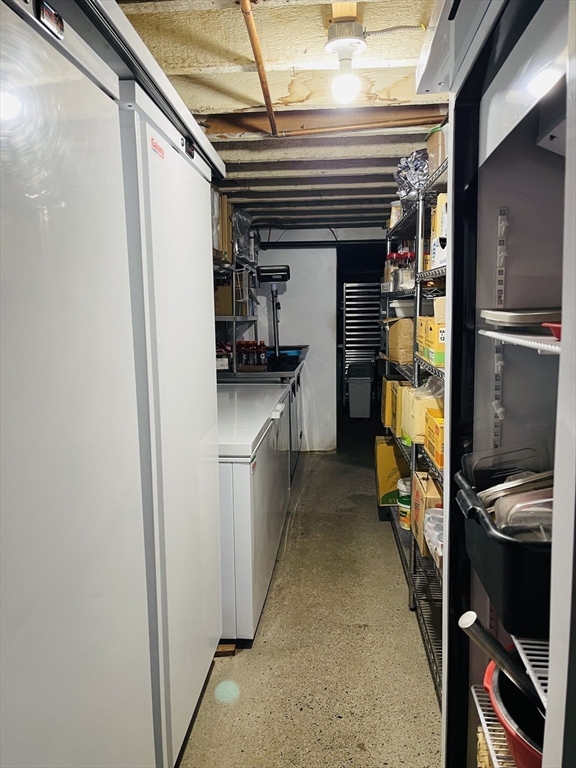 Newton, Massachusetts 02460, United States, ,Commercial,Active,181060