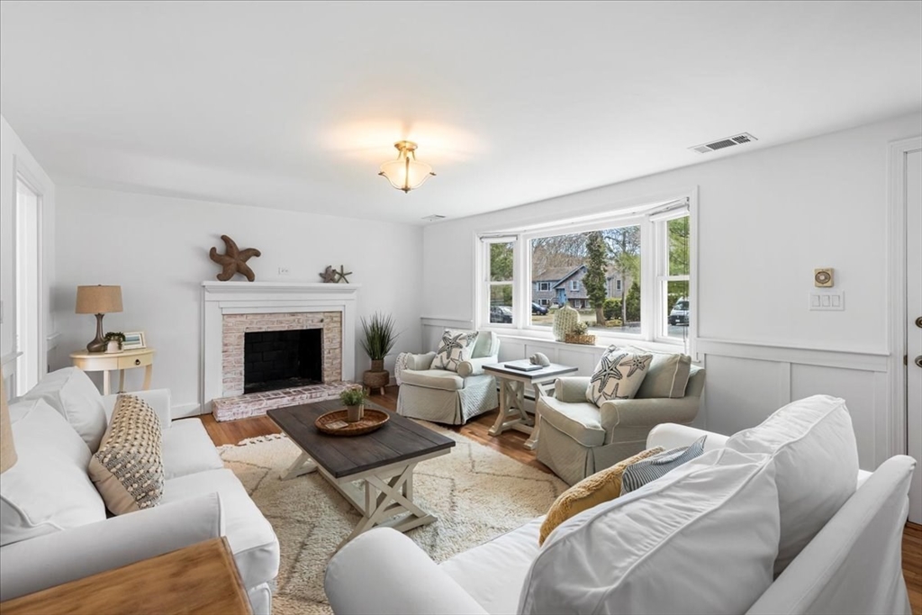 18 Buchanan Rd
